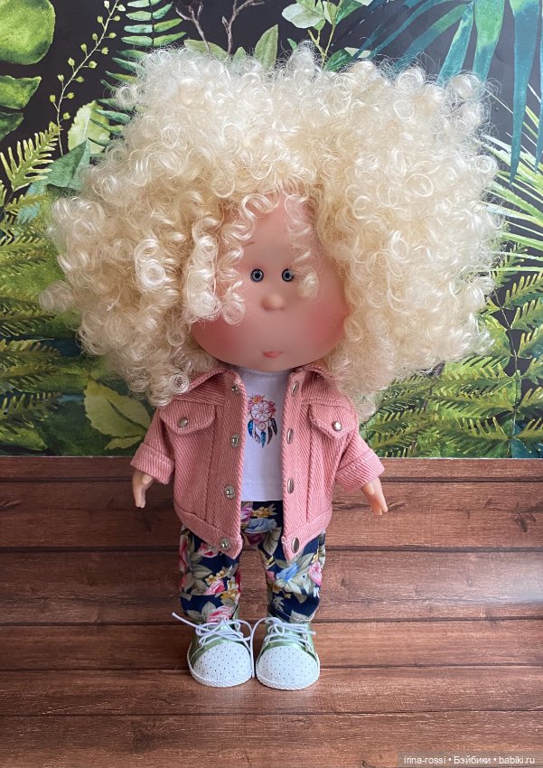 Миюша — Куклы Nines d'Onil (Нинес): Миа (Mia)