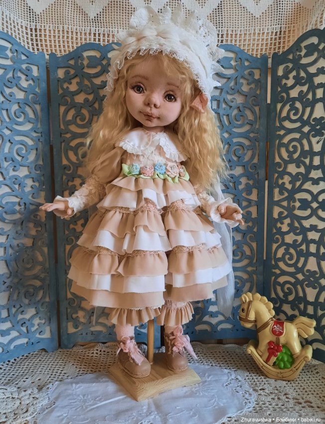 Алисия. Текстильная интерьерная куколка (фото 5)