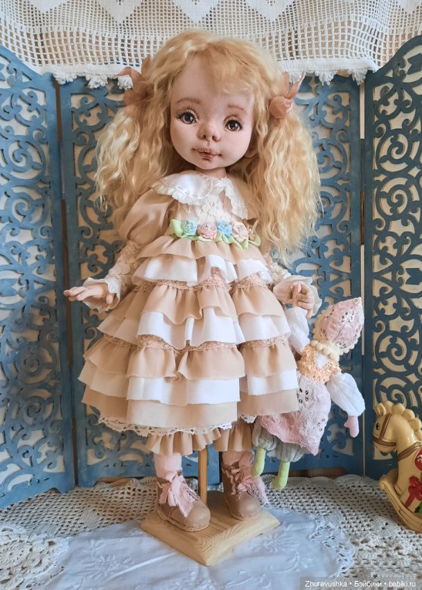 Алисия. Текстильная интерьерная куколка (фото 2)
