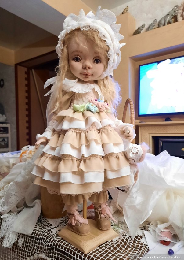 Алисия. Текстильная интерьерная куколка (фото 3)