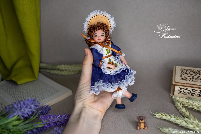 Девочка с хвостиками — Авторские миниатюрные куклы: лепка (фото 5)