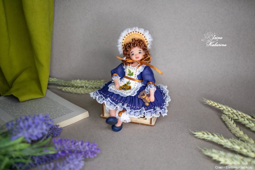 Девочка с хвостиками — Авторские миниатюрные куклы: лепка (фото 3)