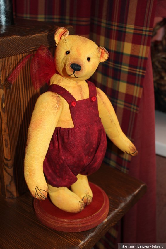 Трио к выставке на Тишинке