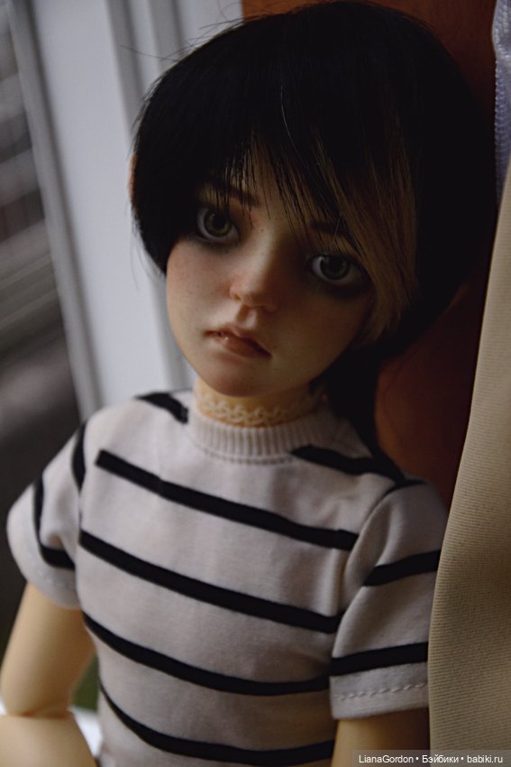 Акира кажется соскучился по вниманию к свой персоне. с: