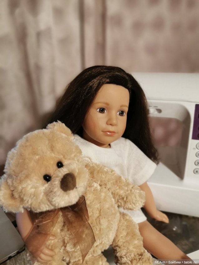 Новое платье для игровой куклы Sigikid