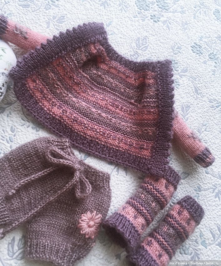 Вяжу куколкам.. изнанка — Одежда и обувь для кукол своими руками: фото (фото 4)