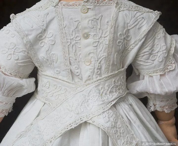 Простое белое платьице для антикварной девочки (ну или капля вдохновения на остаток дня)