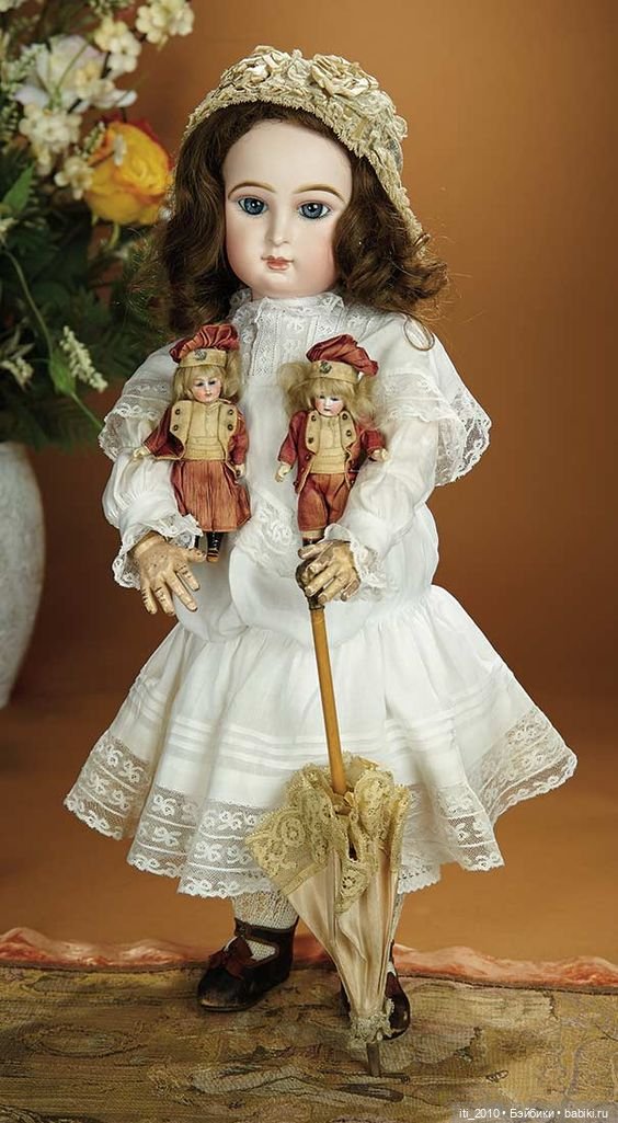 Простое белое платьице для антикварной девочки (ну или капля вдохновения на остаток дня)