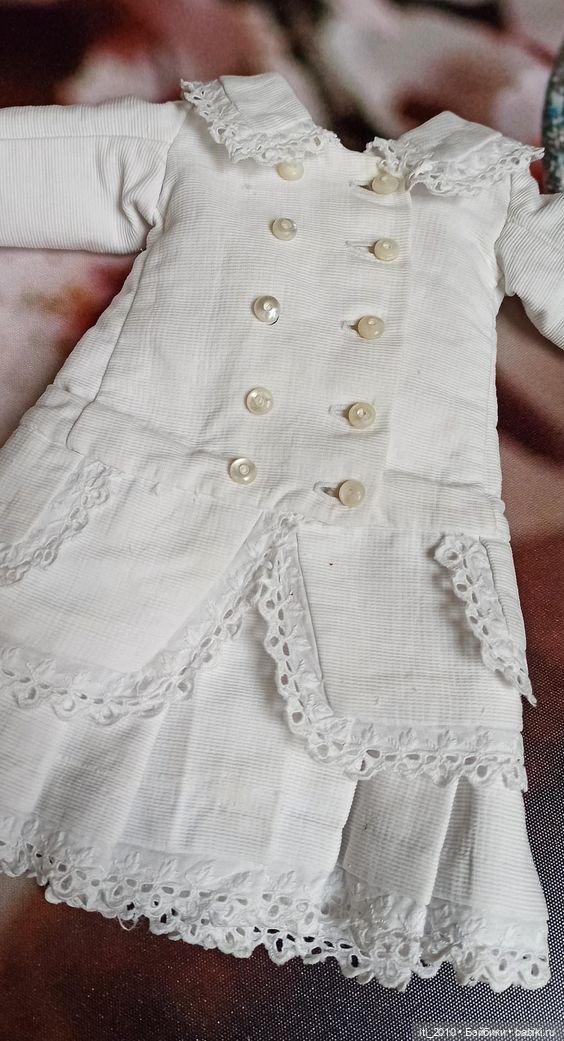 Простое белое платьице для антикварной девочки (ну или капля вдохновения на остаток дня)