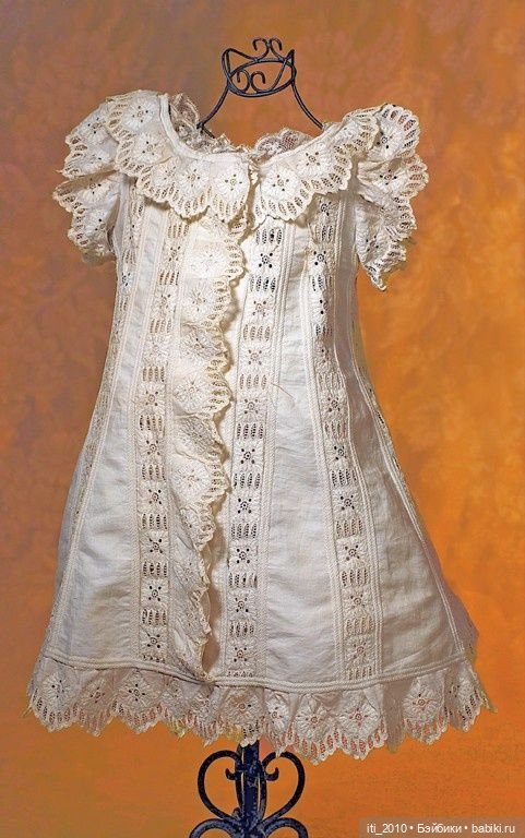Простое белое платьице для антикварной девочки (ну или капля вдохновения на остаток дня)
