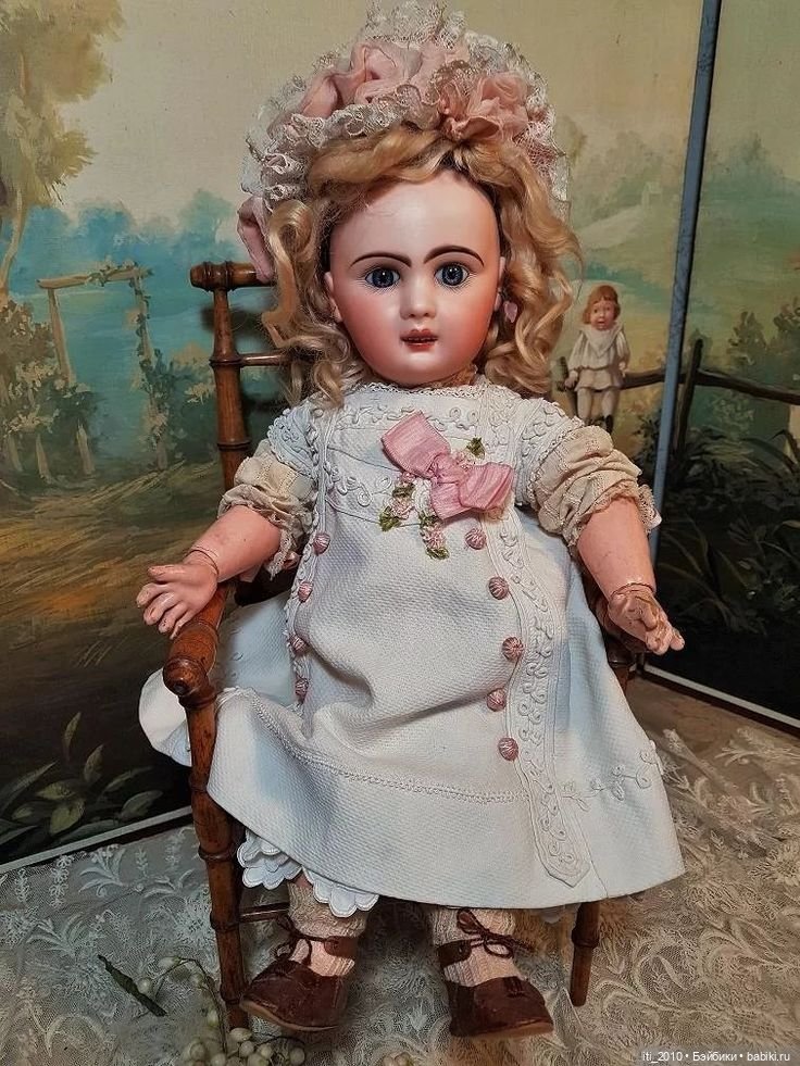 Простое белое платьице для антикварной девочки (ну или капля вдохновения на остаток дня)