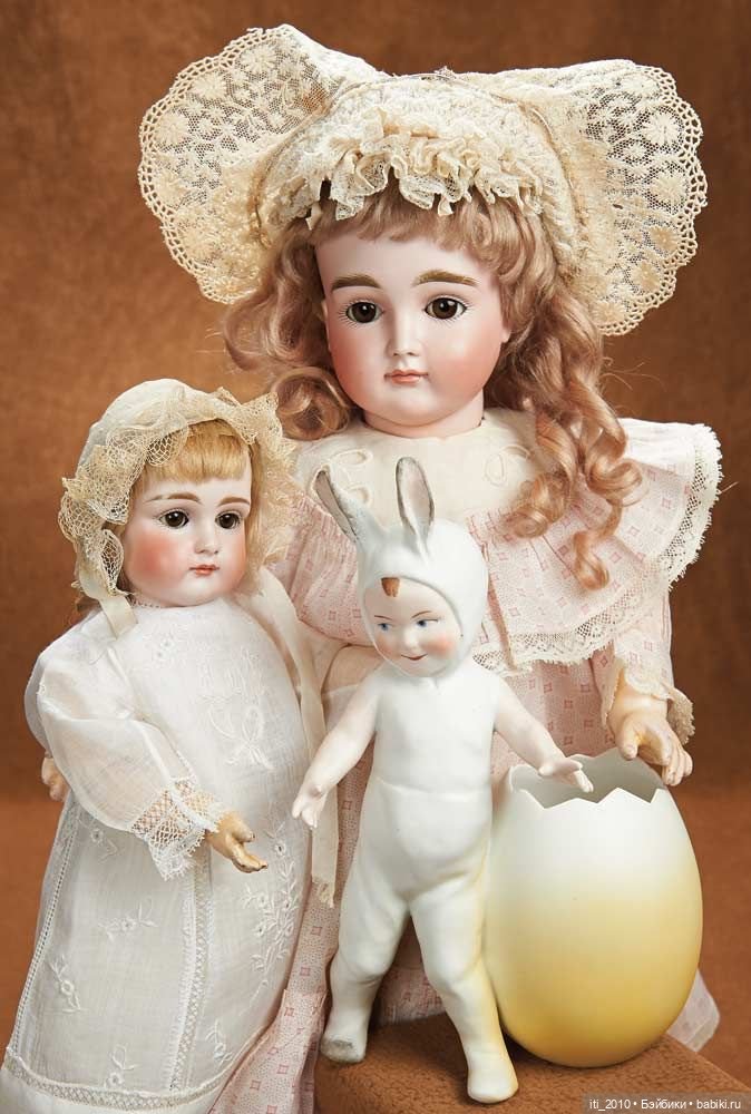 Простое белое платьице для антикварной девочки (ну или капля вдохновения на остаток дня)