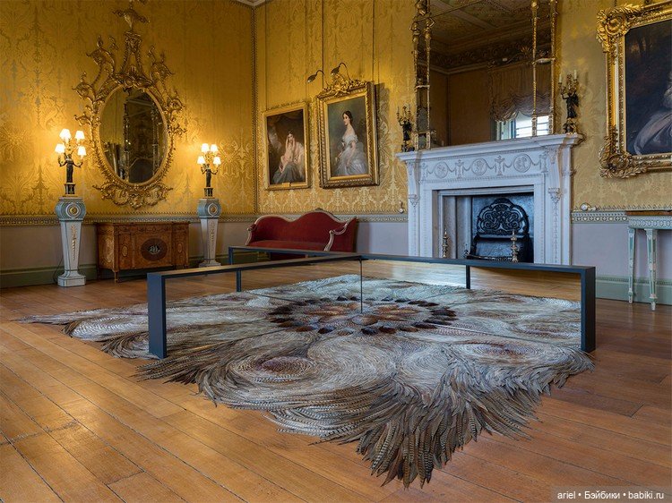 Скульптуры из перьев Кейт МакГвайр (Kate MccGwire) (фото 7)