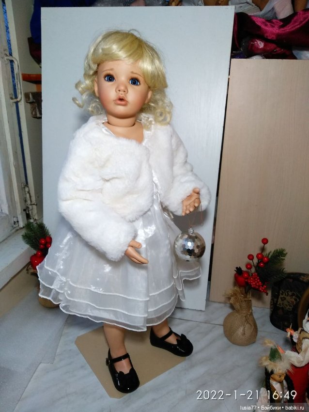 Снегурочка Лиз — Фарфоровые куклы Donna Rubert (Руберт): The Doll Artworks