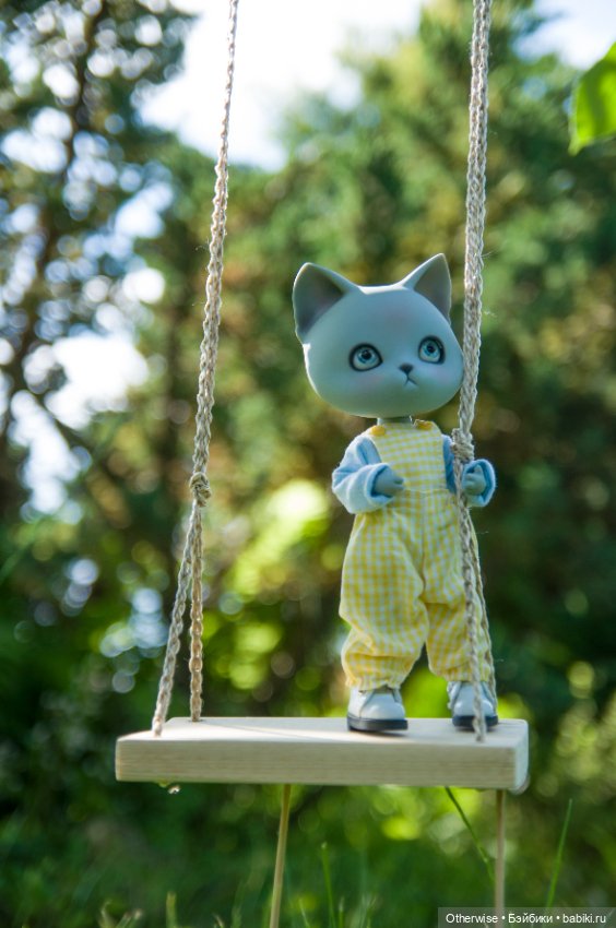 Котик на качелях — Куклы Pipos (Пипос): BJD (БЖД)