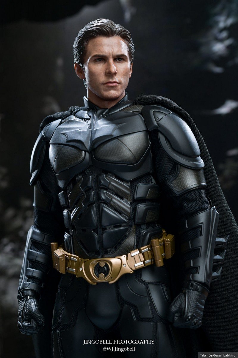 В Гонконге состоялся релиз фигурки Бэтмена в масштабе 1/6 от Hot Toys