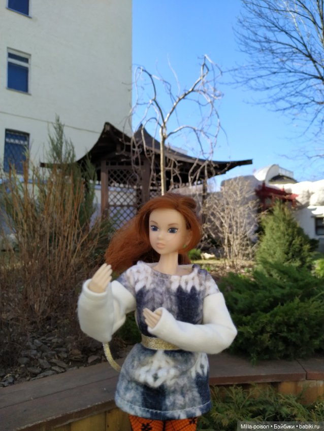 Momoko посещает Московский зоопарк