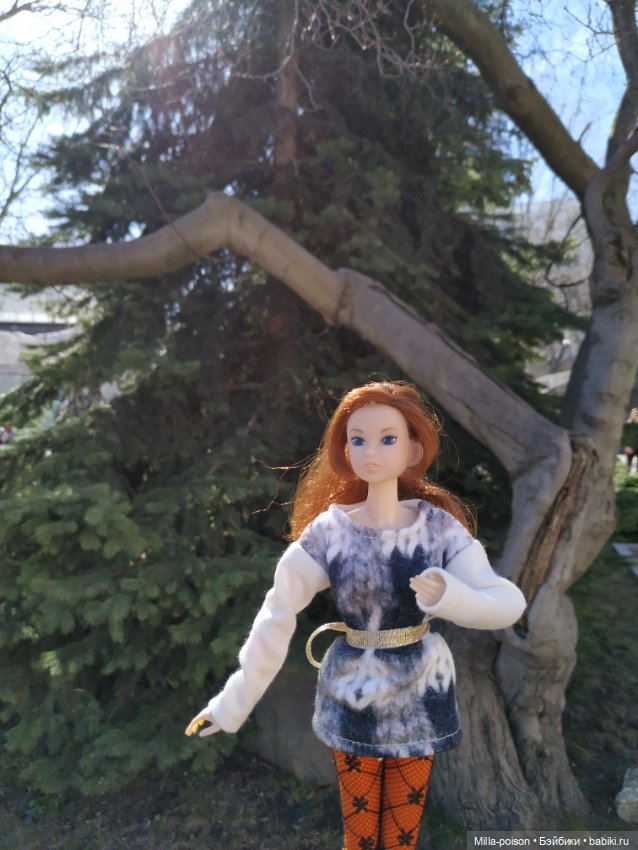 Momoko посещает Московский зоопарк