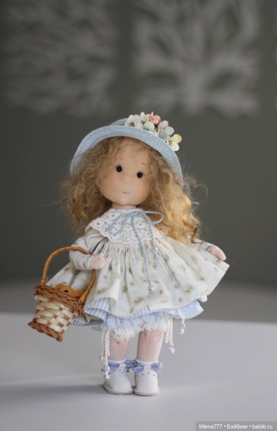 Поличка милая кудряшка — Авторские текстильные куклы: Вальдорфские (фото 2)