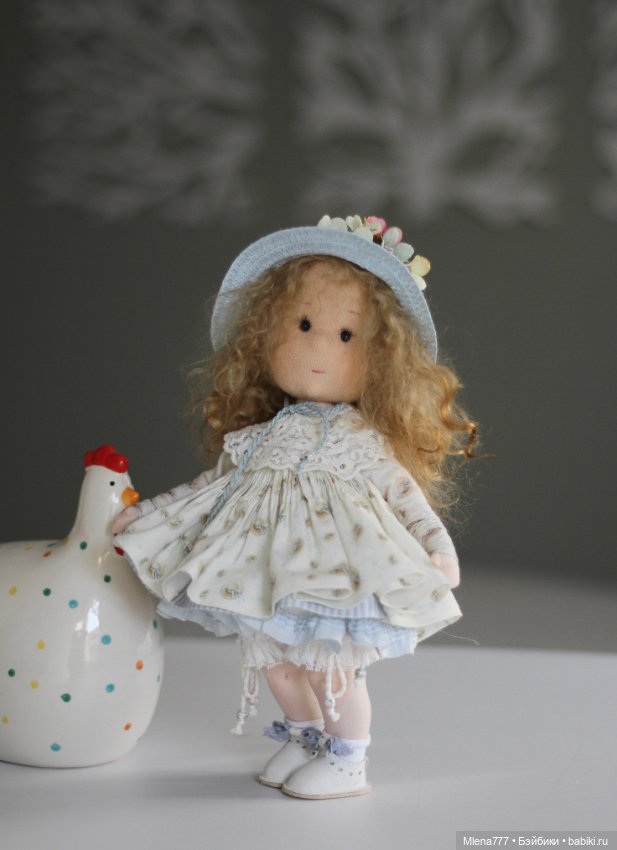 Поличка милая кудряшка — Авторские текстильные куклы: Вальдорфские