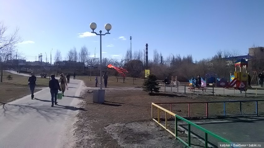 Лаура (Ниткокукла) — Авторские игрушки из разных материалов: синельная проволока