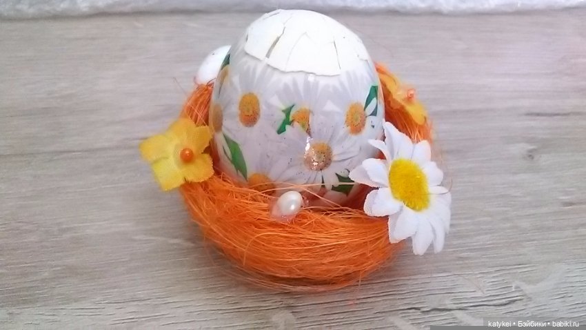 Лаура поздравляет с Пасхой. И новый аут (фото 8)