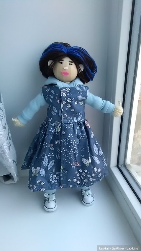 Лаура поздравляет с Пасхой. И новый аут (фото 6)