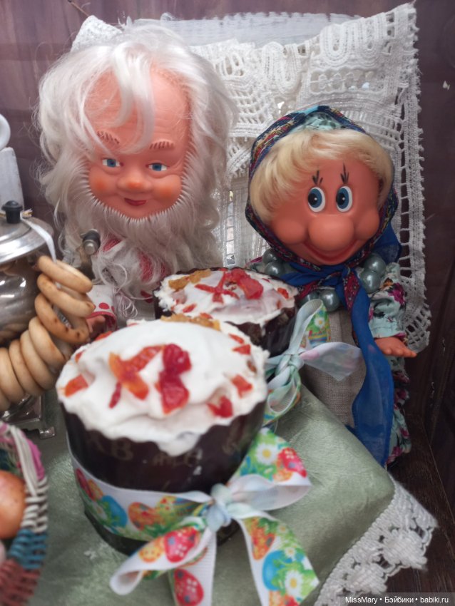 "Веселые картинки". Напекла Фаина куличей