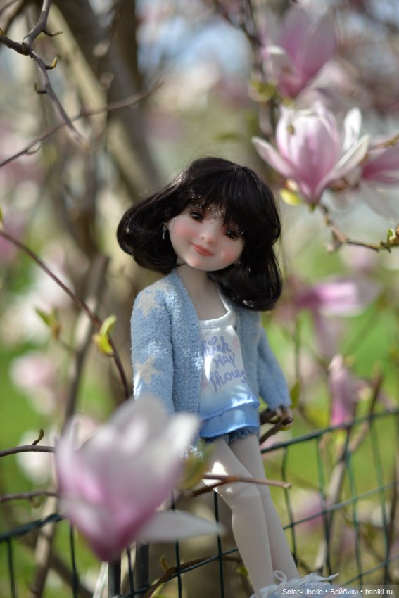 Скарлет Ruby Red на прогулке