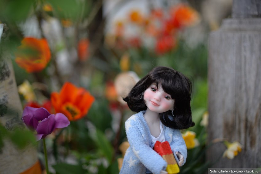 Скарлет Ruby Red на прогулке