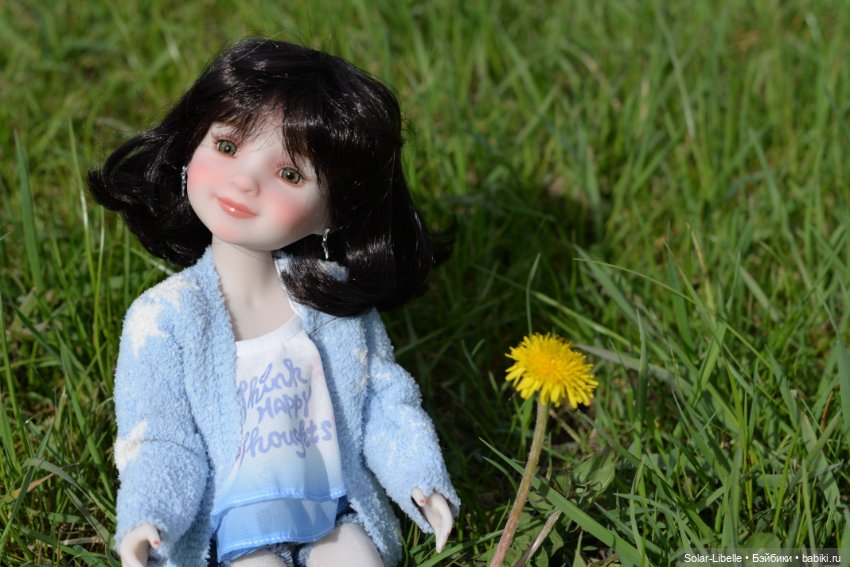 Скарлет Ruby Red на прогулке