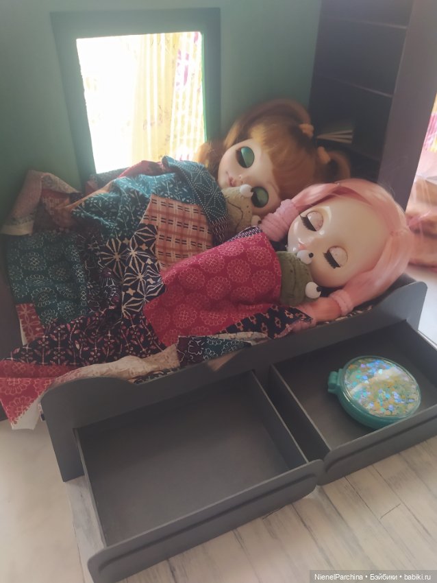 Спальный уголок 1:6 — Мебель для кукол и домиков: фото