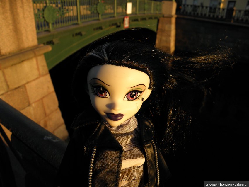 Коллекционная кукла BeGoths 2000х годов в Санкт-Петербурге
