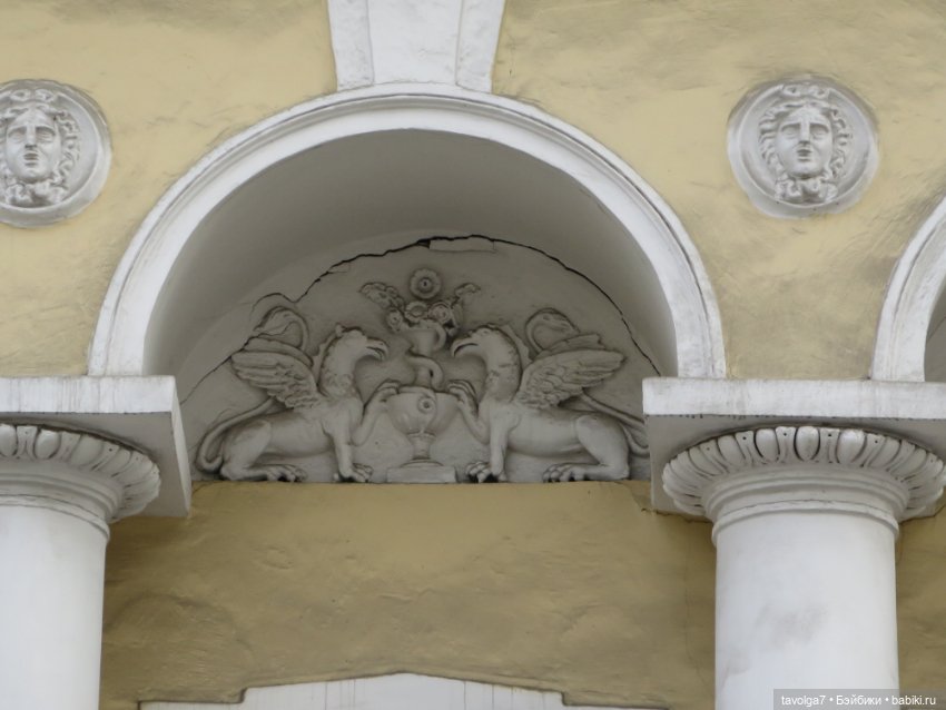 Винтаж и современная девушка 1/12 и весна