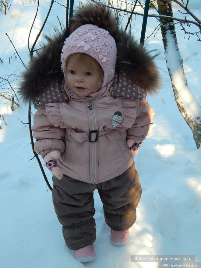 Реборн в коляске на прогулке. Реборн в коляске на прогулке. Куклы реборн прогулка зимой. Элиза и реборн хлоя. Реборны прогулки.