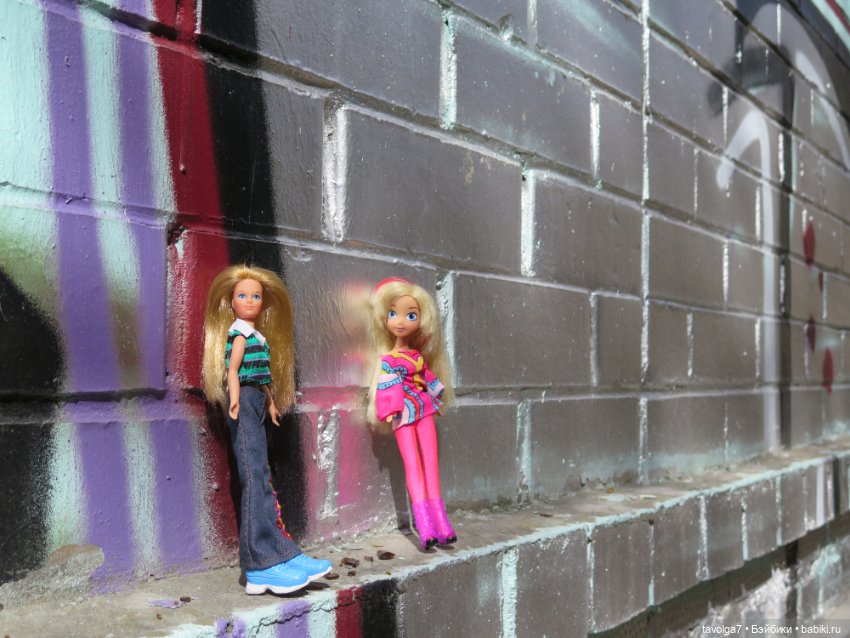 Винтаж и современная девушка 1/12 и весна