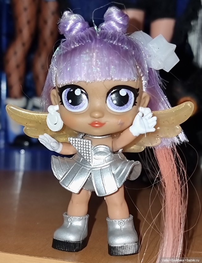 Ангел в летающем шаре из космоса