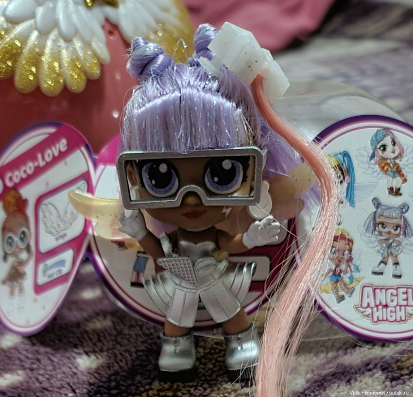 Ангел в летающем шаре из космоса