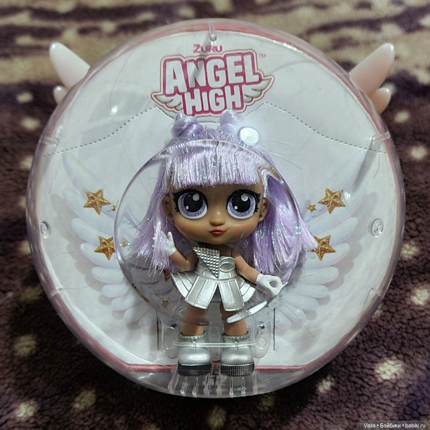 Ангел в летающем шаре из космоса