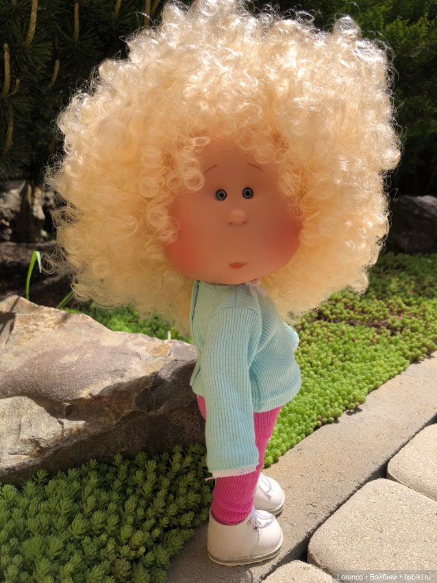 Блондинка за углом — Куклы Nines d'Onil (Нинес): Миа (Mia)