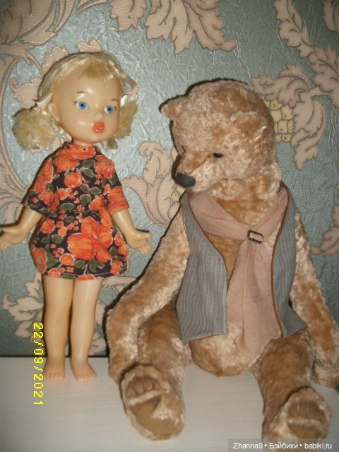 Куда уходит детство, в какие города...И как найти нам средство ,чтоб вновь попасть туда