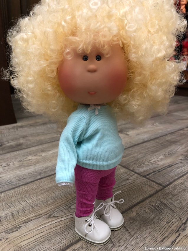 Блондинка за углом — Куклы Nines d'Onil (Нинес): Миа (Mia)