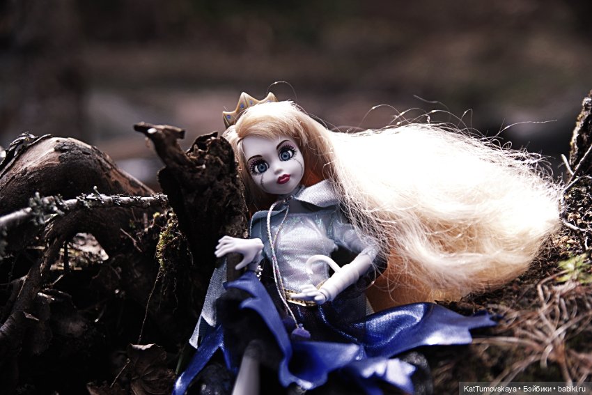 Бельтайн с Sleeping Beauty in the Wood (Zombie princess WOW WEE)