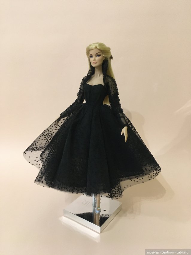 Когда у меня все хорошо - я покупаю куклу