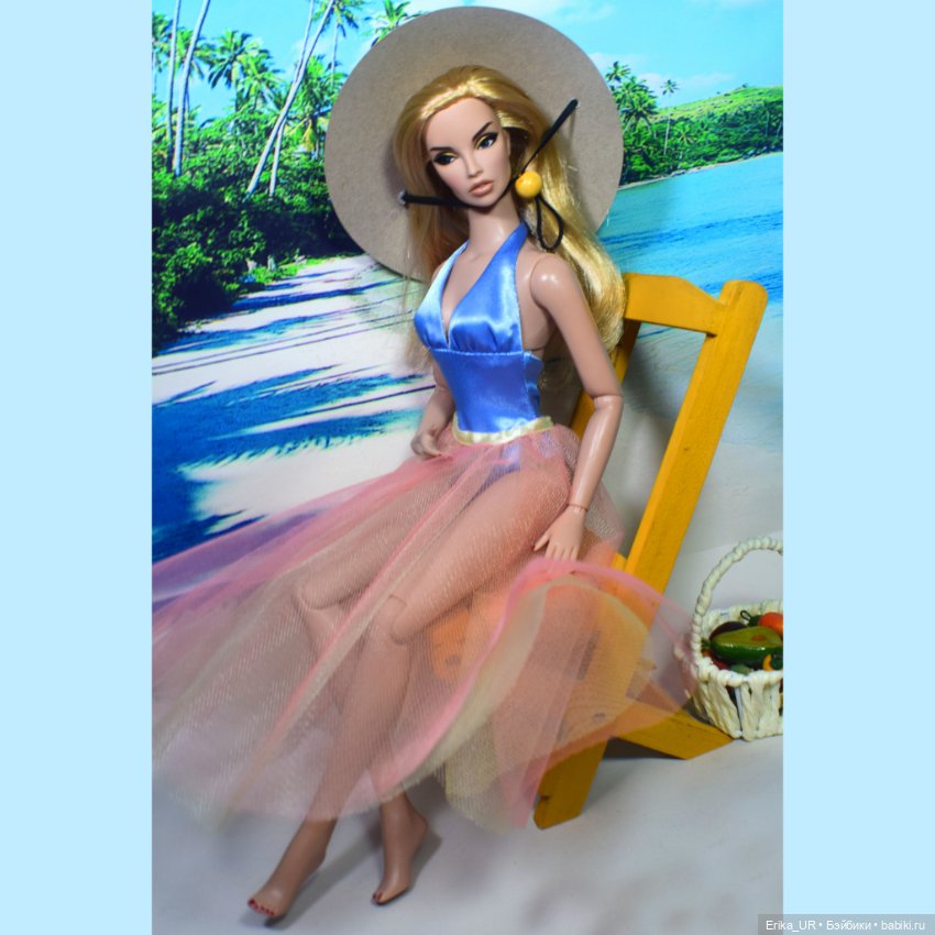 Перепись КуклоНаселения. 2 fashion dolls 1/4