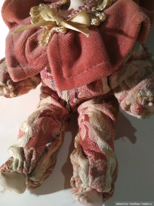 Помогите опознать куклу (фарфор)