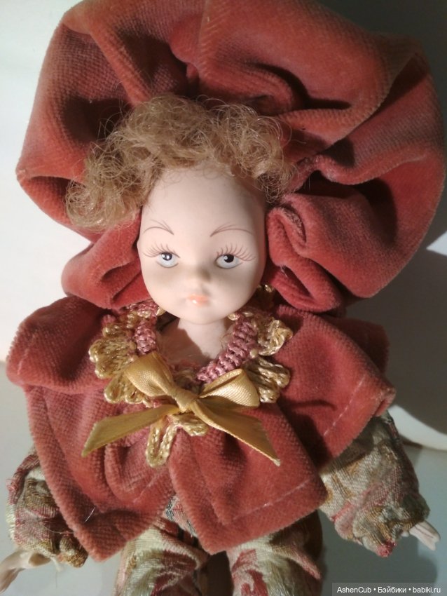 Помогите опознать куклу (фарфор)