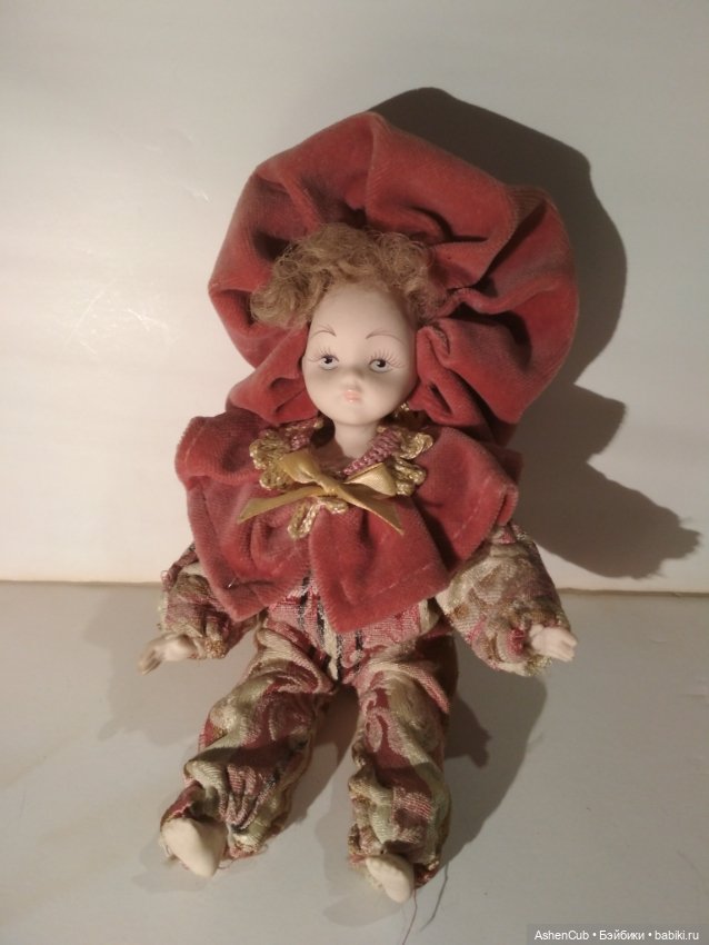 Помогите опознать куклу (фарфор)