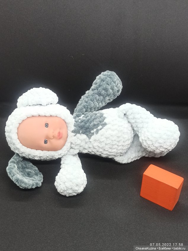 Вязаный малыш в стиле Тедди Долл (фото 6)