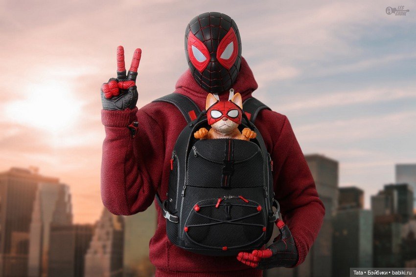Hot Toys - Человек-Паук Майлза Моралеса в формате 1/6 в худи и с котиком (фото 3)
